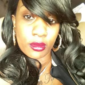 Meet your Posher, Monique